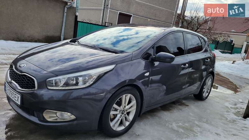 Хэтчбек Kia Ceed 2013 в Сокирянах фото Хэтчбек Kia Ceed 2013 в Сокирянах