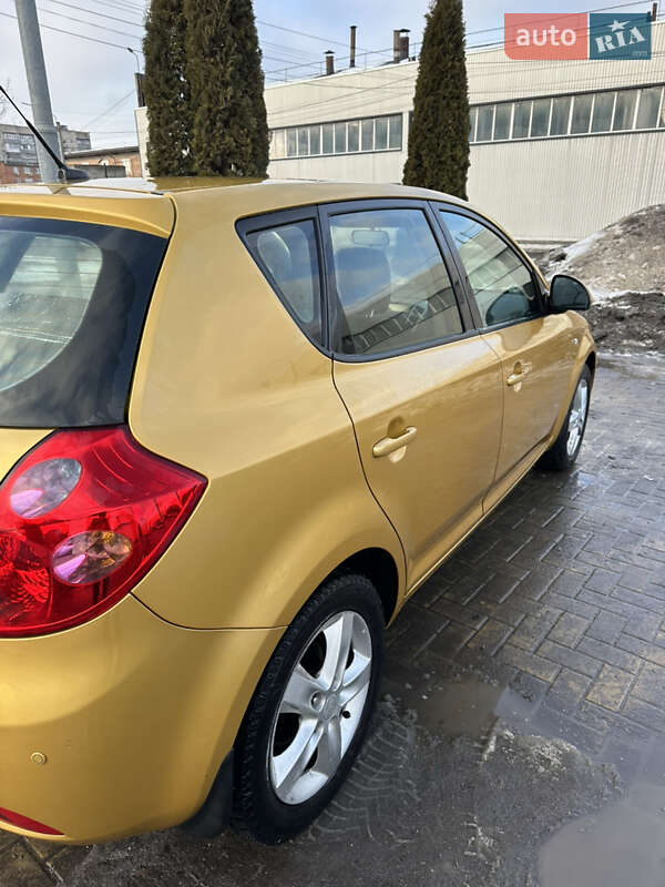 Хетчбек Kia Ceed 2007 в Хмельницькому фото 5 Хетчбек Kia Ceed 2007 в Хмельницькому