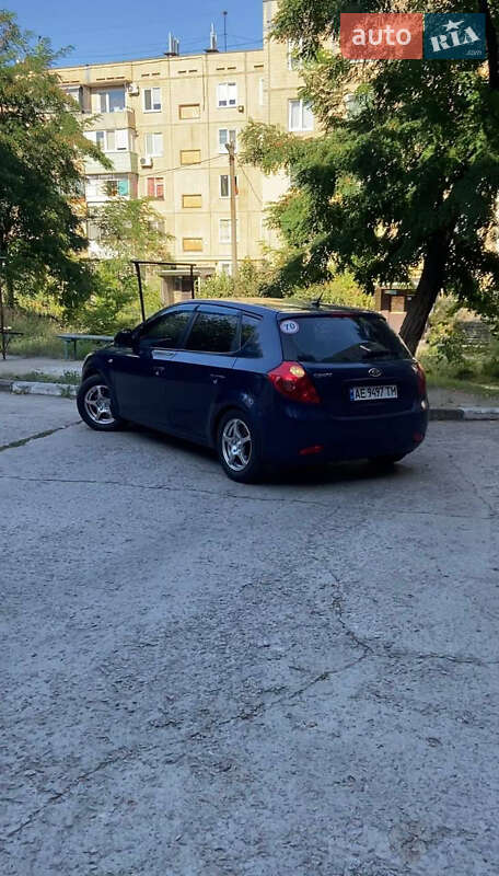 Хетчбек Kia Ceed 2008 в Нікополі