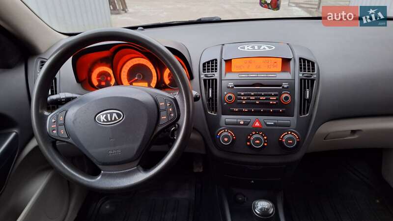 Хэтчбек Kia Ceed 2008 в Полтаве фото 17 Хэтчбек Kia Ceed 2008 в Полтаве