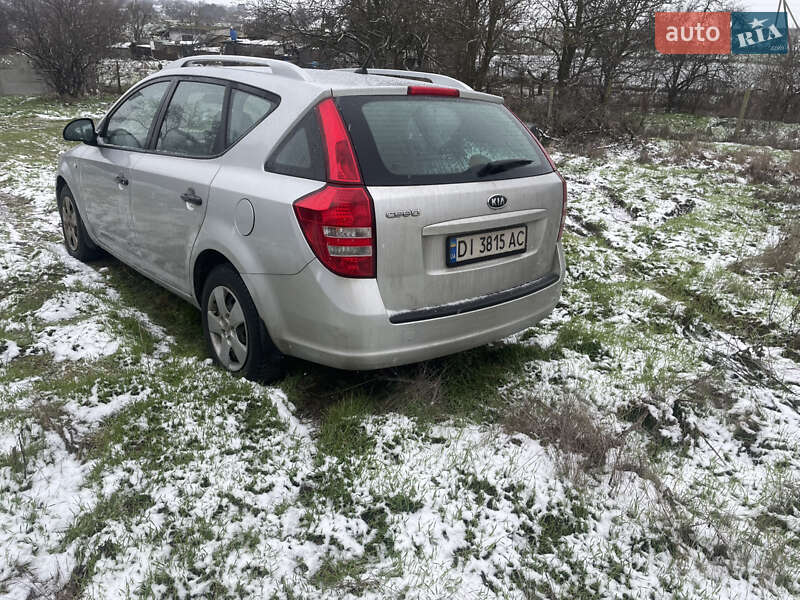 Универсал Kia Ceed 2009 в Днепре