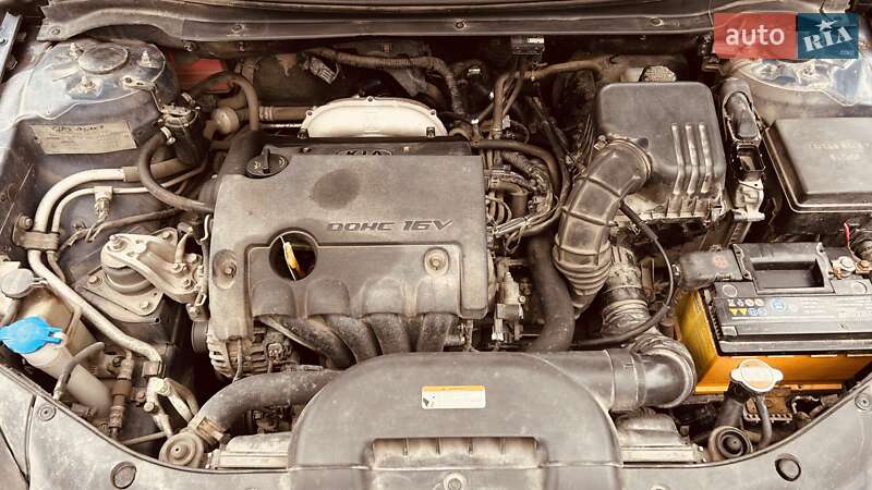 Хетчбек Kia Ceed 2008 в Дніпрі