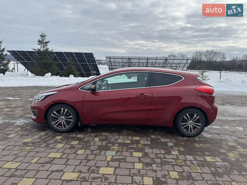 Хэтчбек Kia Ceed 2016 в Перемышлянах фото 10 Хэтчбек Kia Ceed 2016 в Перемышлянах