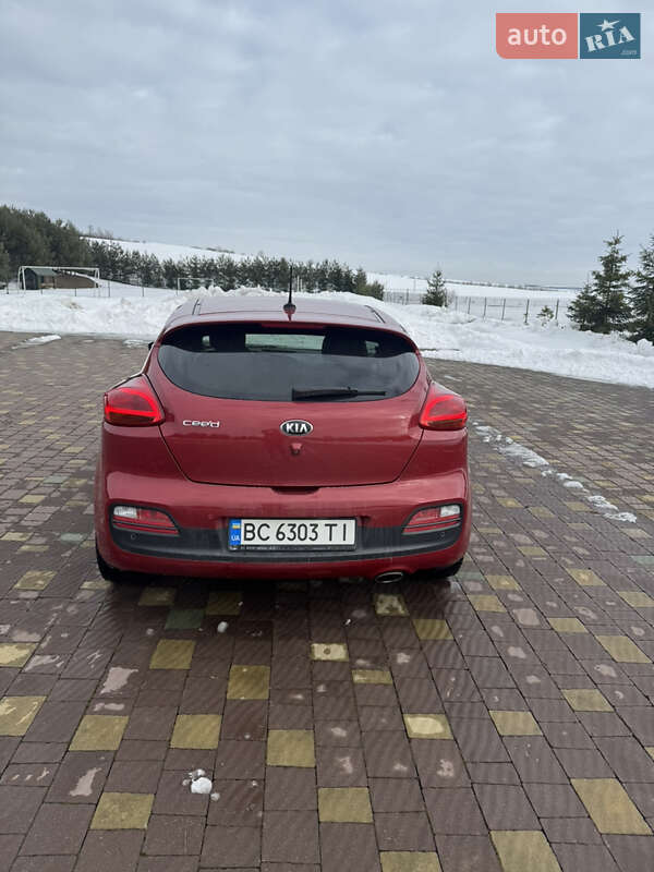 Хэтчбек Kia Ceed 2016 в Перемышлянах фото 13 Хэтчбек Kia Ceed 2016 в Перемышлянах