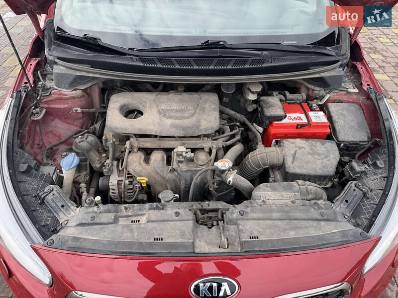 Хэтчбек Kia Ceed 2016 в Перемышлянах фото 15 Хэтчбек Kia Ceed 2016 в Перемышлянах