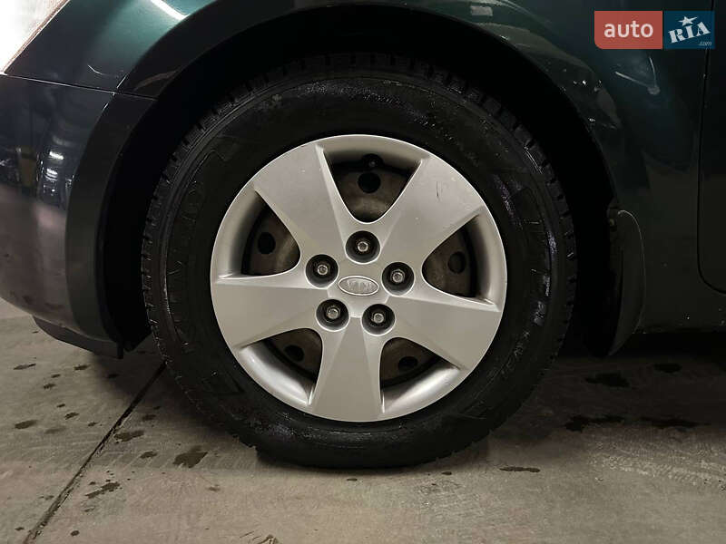 Хэтчбек Kia Ceed 2009 в Днепре