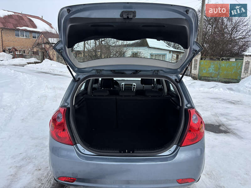 Хэтчбек Kia Ceed 2008 в Хороле фото 28 Хэтчбек Kia Ceed 2008 в Хороле