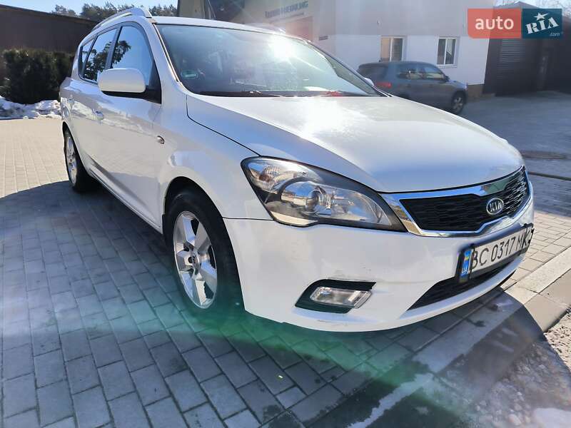 Универсал Kia Ceed 2011 в Львове
