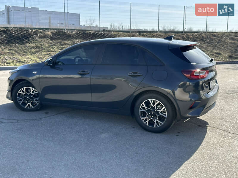 Хэтчбек Kia Ceed 2022 в Запорожье