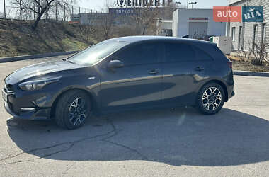 Хэтчбек Kia Ceed 2022 в Томаковке