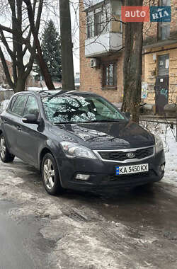 Хэтчбек Kia Ceed 2011 в Киеве