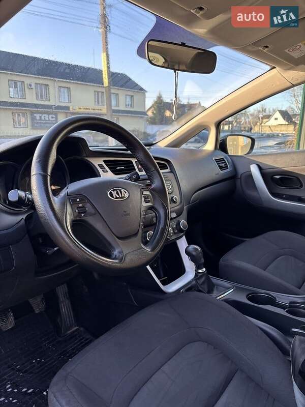 Хетчбек Kia Ceed 2013 в Жашківу