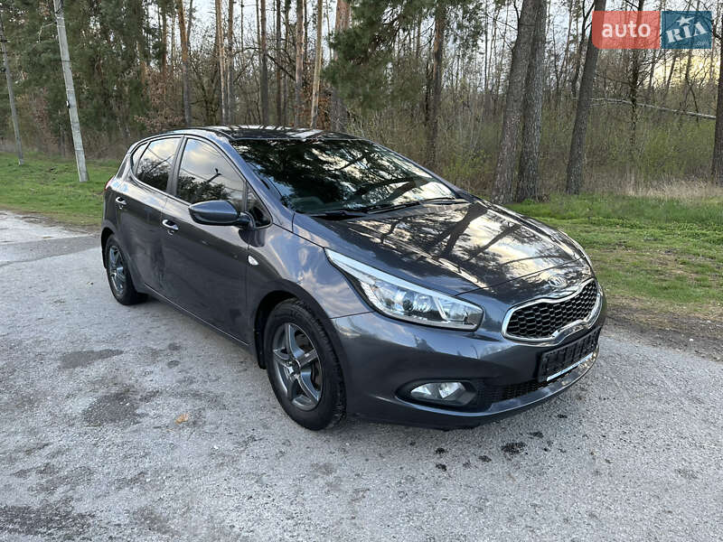 Хэтчбек Kia Ceed 2013 в Киеве фото 3 Хэтчбек Kia Ceed 2013 в Киеве