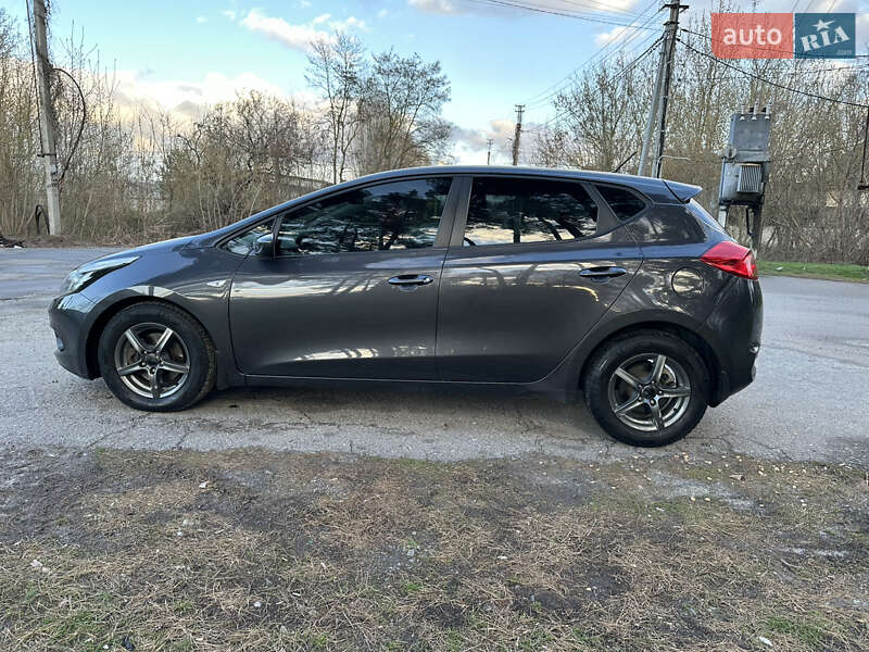 Хэтчбек Kia Ceed 2013 в Киеве фото 8 Хэтчбек Kia Ceed 2013 в Киеве