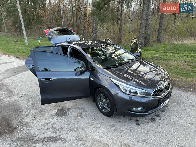 Хэтчбек Kia Ceed 2013 в Киеве фото 62 Хэтчбек Kia Ceed 2013 в Киеве