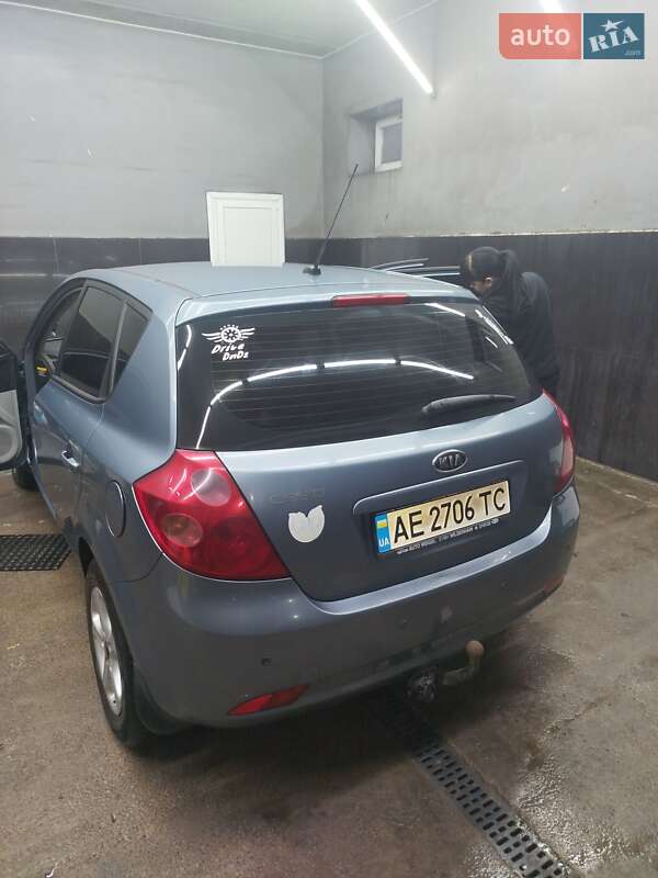 Хетчбек Kia Ceed 2007 в Кам'янському