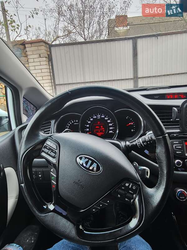 Хэтчбек Kia Ceed 2013 в Хмельницком фото 5 Хэтчбек Kia Ceed 2013 в Хмельницком