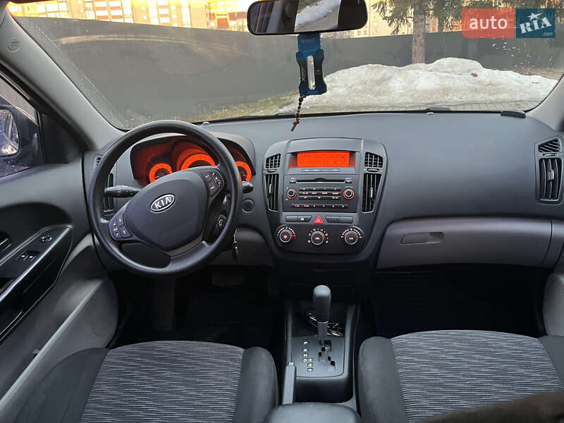 Хэтчбек Kia Ceed 2009 в Ивано-Франковске фото 26 Хэтчбек Kia Ceed 2009 в Ивано-Франковске