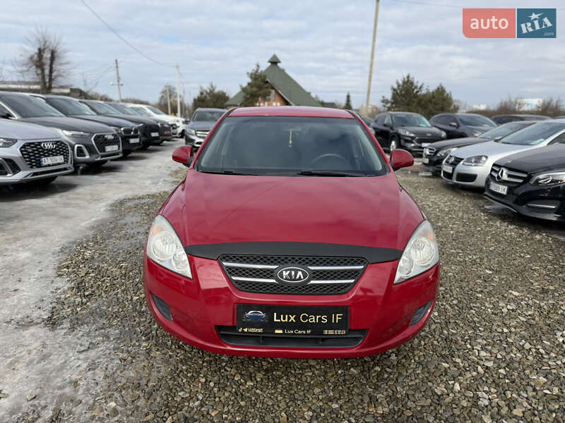 Хетчбек Kia Ceed 2009 в Івано-Франківську