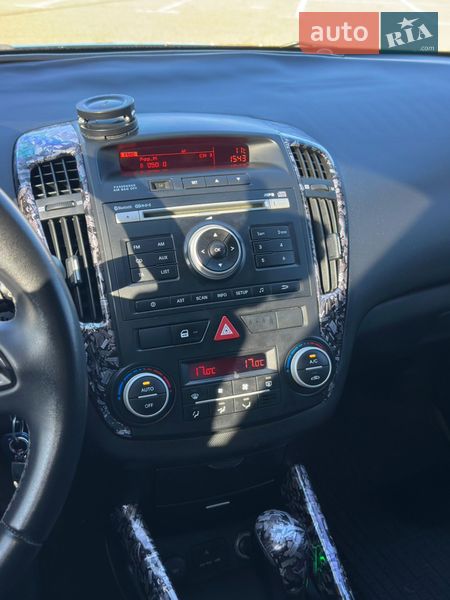 Універсал Kia Ceed 2010 в Чернівцях