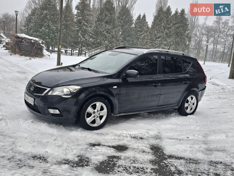 Универсал Kia Ceed 2010 в Киеве