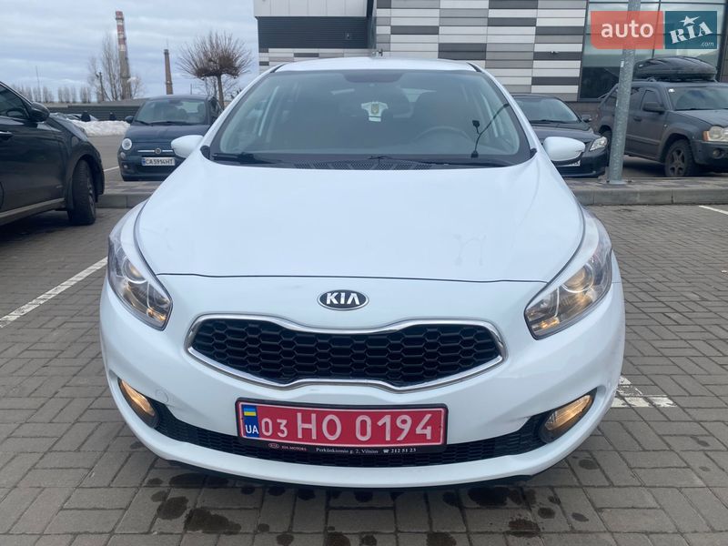 Хэтчбек Kia Ceed 2013 в Черкассах