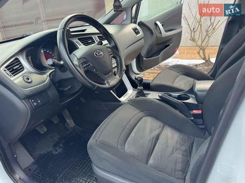 Хэтчбек Kia Ceed 2012 в Одессе