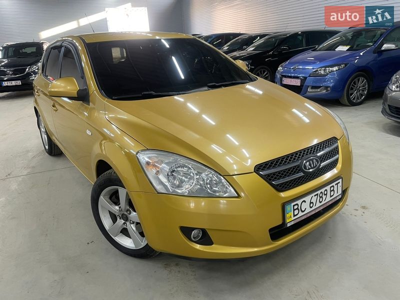 Хэтчбек Kia Ceed 2008 в Стрые