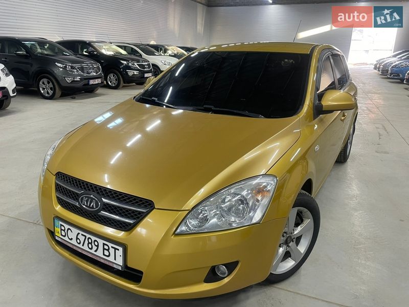Хэтчбек Kia Ceed 2008 в Стрые