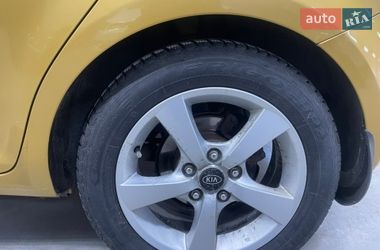 Хэтчбек Kia Ceed 2008 в Стрые