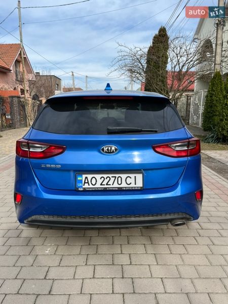 Хэтчбек Kia Ceed 2019 в Ужгороде