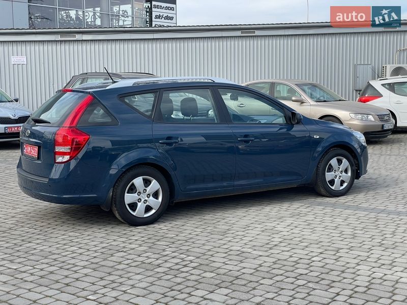 Універсал Kia Ceed 2012 в Мукачевому