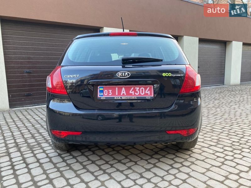 Хэтчбек Kia Ceed 2012 в Коломые