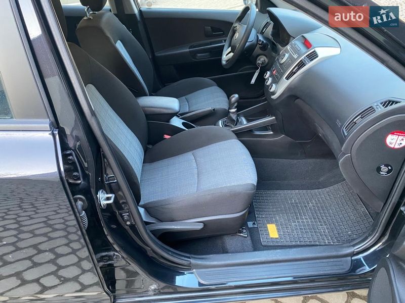 Хэтчбек Kia Ceed 2012 в Коломые