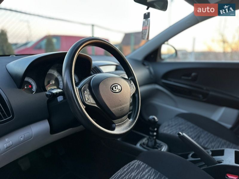 Хетчбек Kia Ceed 2008 в Вінниці