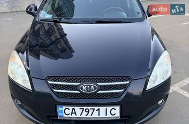 Хэтчбек Kia Ceed 2009 в Киеве