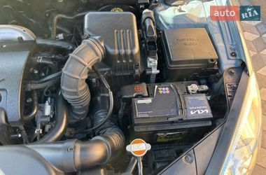 Хэтчбек Kia Ceed 2008 в Хороле