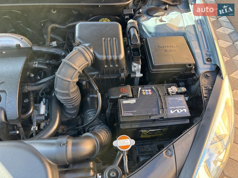 Хэтчбек Kia Ceed 2008 в Хороле