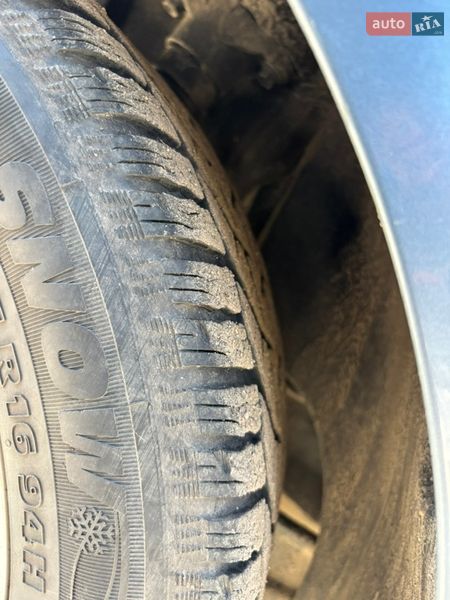 Хэтчбек Kia Ceed 2008 в Хороле