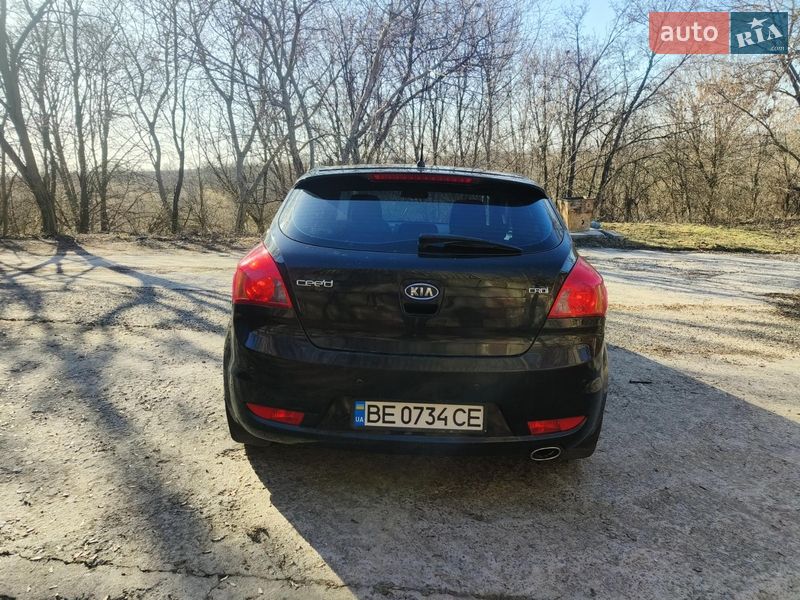 Універсал Kia Ceed 2008 в Южноукраїнську