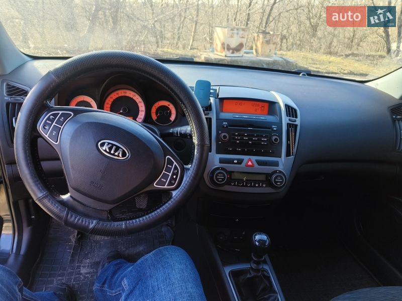 Універсал Kia Ceed 2008 в Южноукраїнську