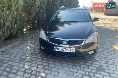 Универсал Kia Ceed 2010 в Самборе