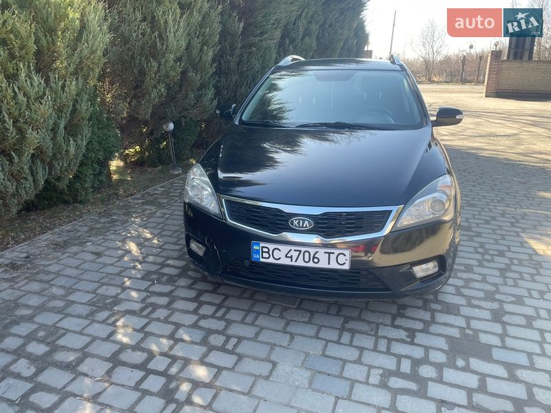 Універсал Kia Ceed 2010 в Самборі