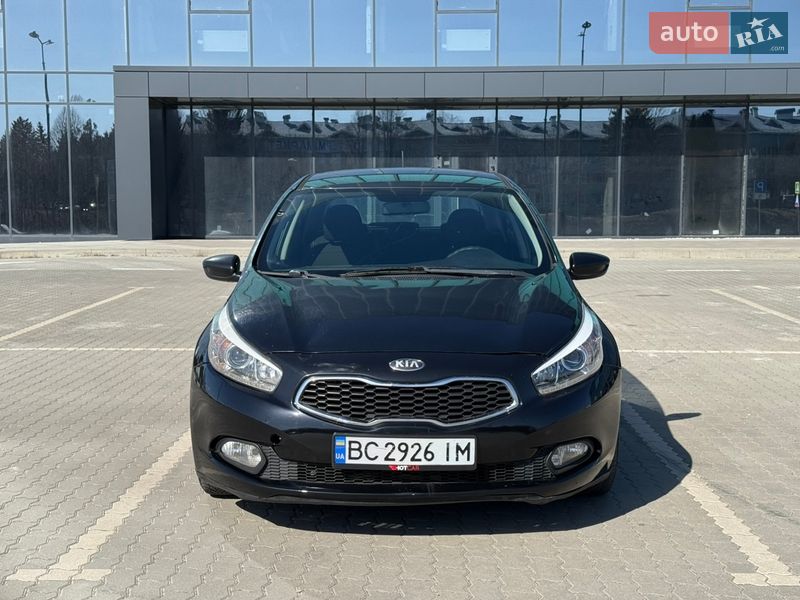 Хетчбек Kia Ceed 2013 в Львові