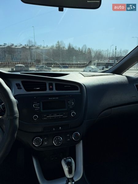 Хетчбек Kia Ceed 2013 в Львові