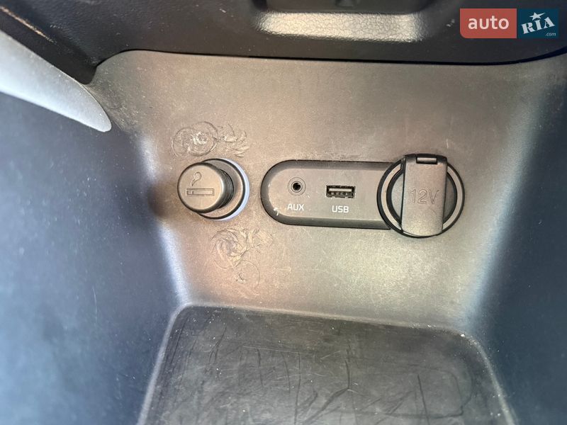 Хетчбек Kia Ceed 2013 в Львові