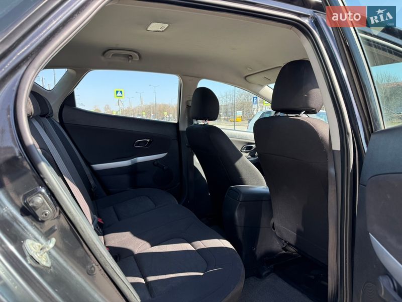 Хетчбек Kia Ceed 2013 в Львові