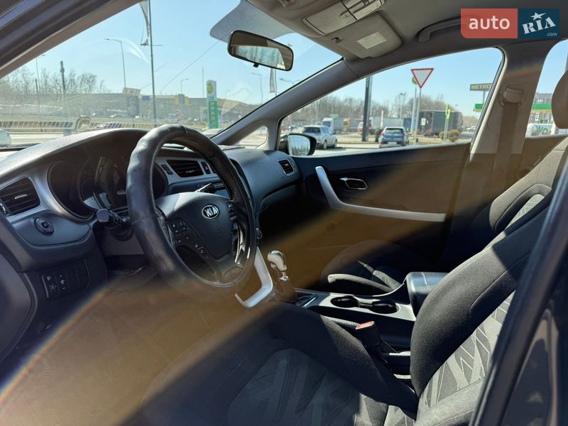 Хетчбек Kia Ceed 2013 в Львові