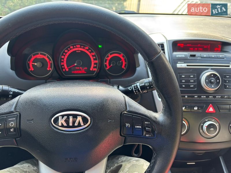 Универсал Kia Ceed 2010 в Каменец-Подольском