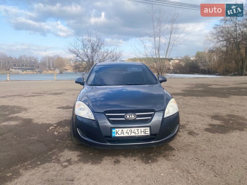 Хэтчбек Kia Ceed 2008 в Крюковщине